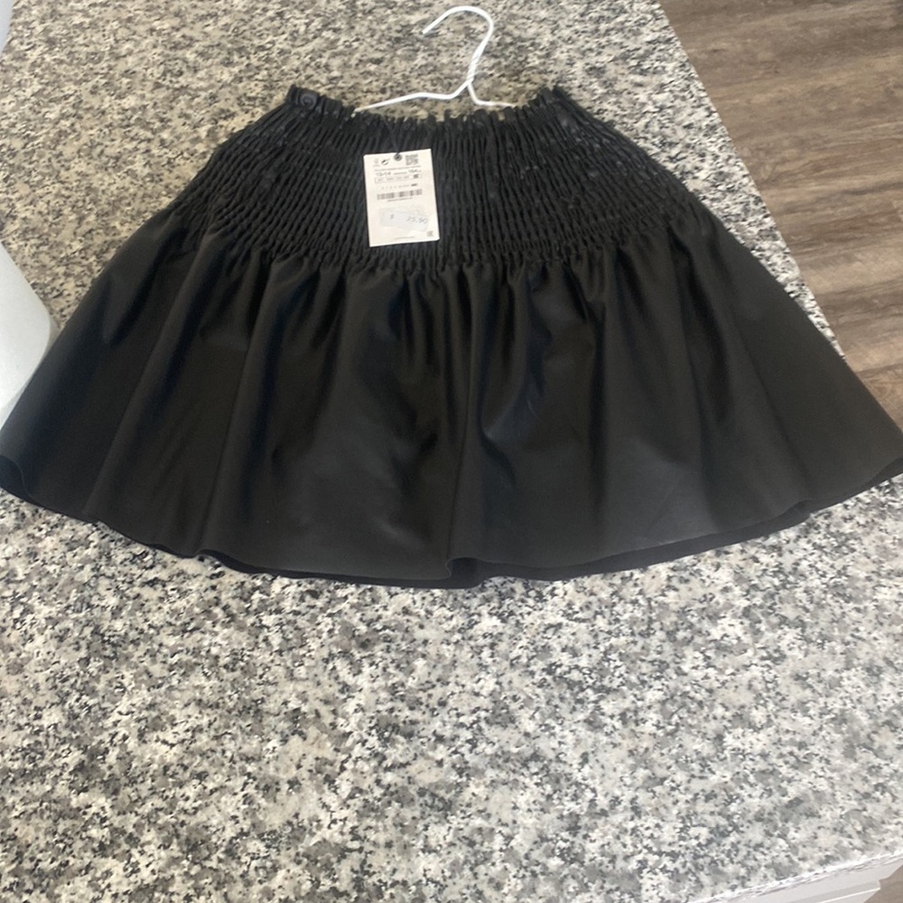 NWT ZARA faux leather skirt